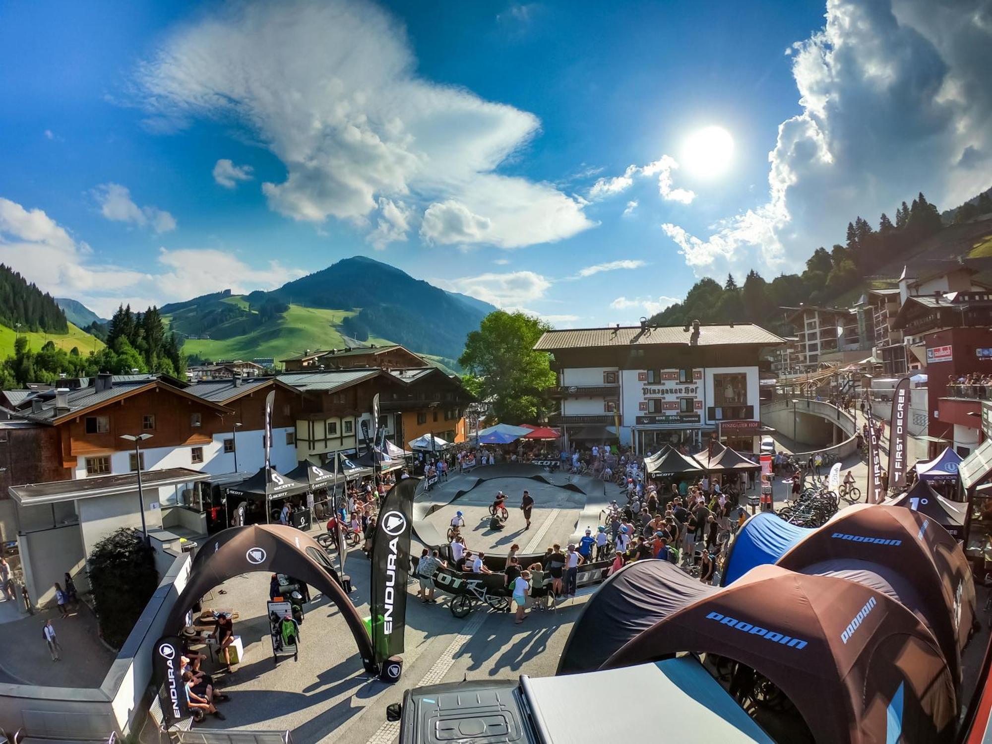 Hotel Pinzgauerhof - Inclusive Evening Dinner Saalbach-Hinterglemm Exterior foto