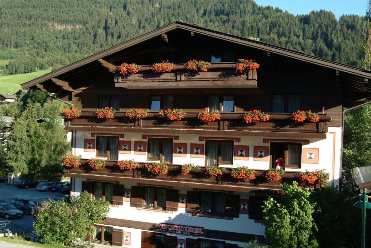 Hotel Pinzgauerhof - Inclusive Evening Dinner Saalbach-Hinterglemm Exterior foto